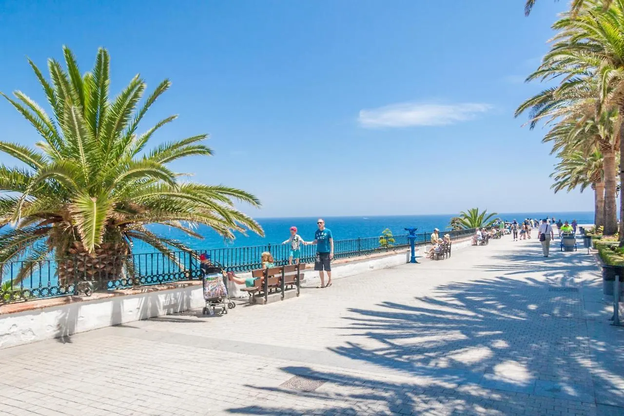 Parador Antali - 27 Villa Nerja 0*,